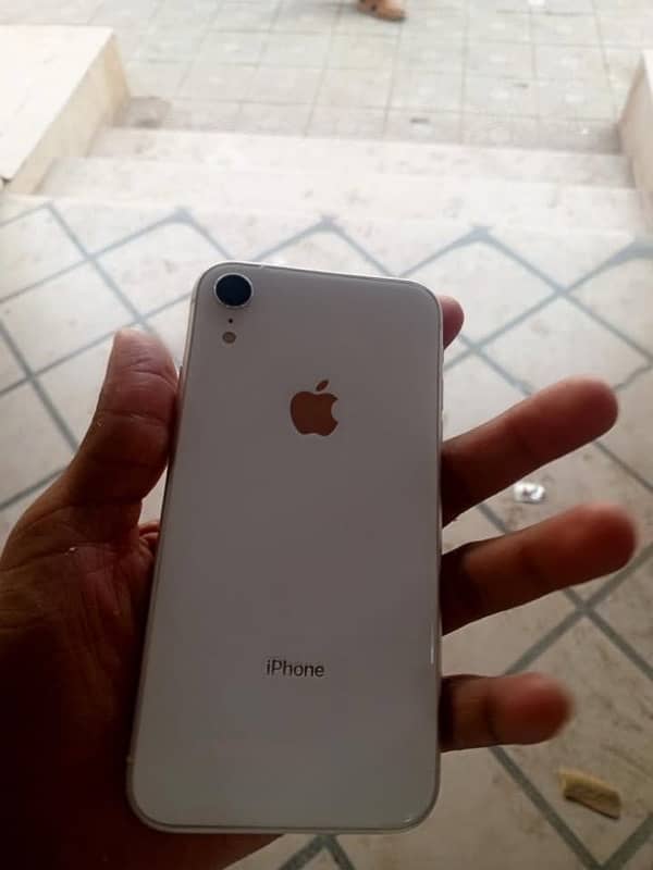 iphone xr 1