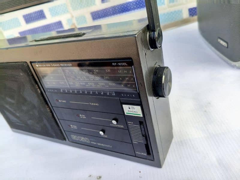 Radio Panasonic 3 band 8