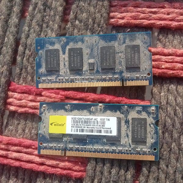 4 GB Ram DDR 3 Two Sticks 2