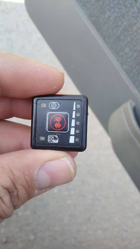 Suzuki cultus EFI original CNG button for sell Hayatabad 2