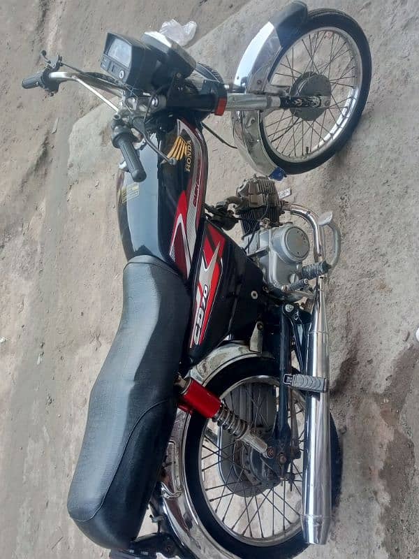 United 18 model bike bilkul okay ha 2