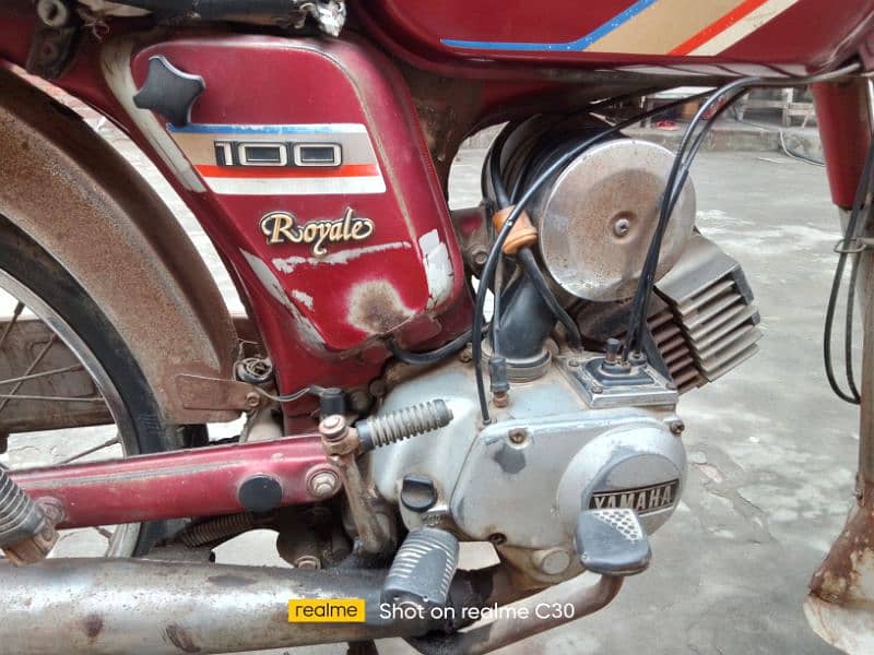 Old Yamaha Bike for Sale 3