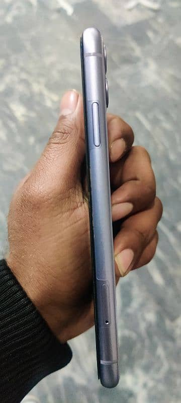 Iphone 11 PTA Approved 10/10 Condition  03114013187 3