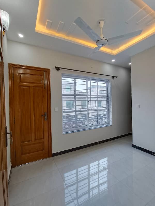 Brand New, 30x60, House for Rent with 5 Bedrooms in G-13, Islamabad 7