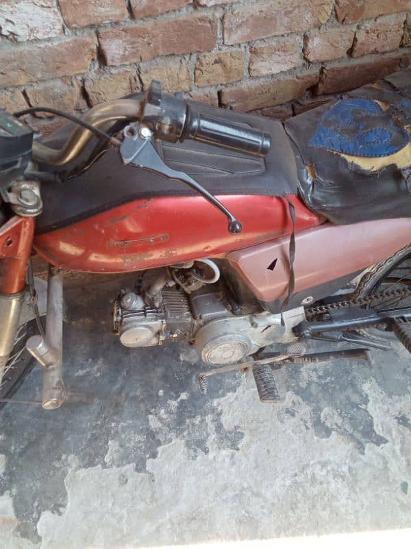 honda 70 bike old model for sale faisalabad 2