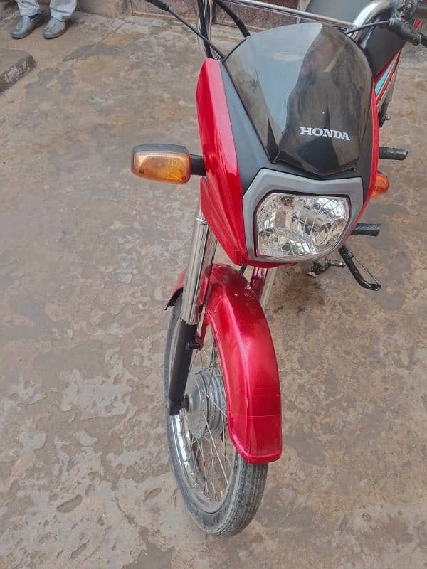 Honda cd70 dream new condition 1