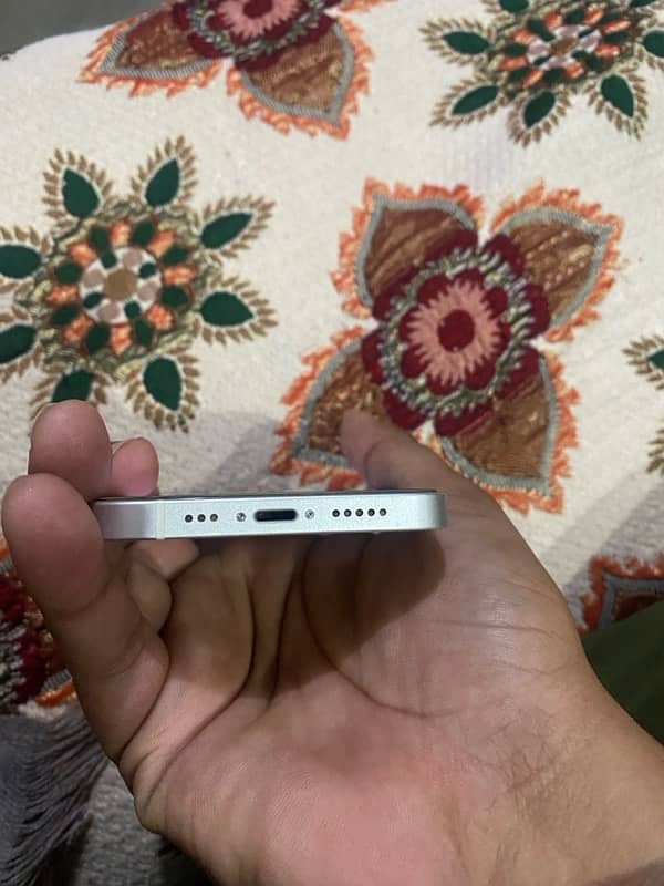 I phone 12 64gb  none PTA 9/10 condition 5