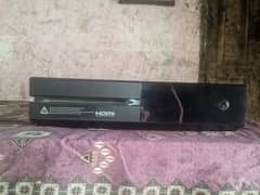 XBOX ONE 500GB WITH 3 GAMES DISC CONDITION 9/10