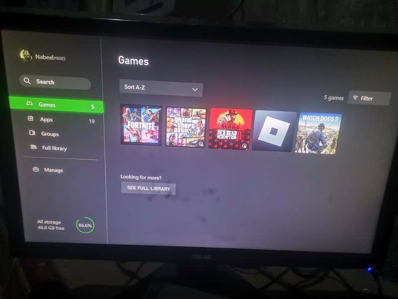 XBOX ONE 500GB WITH 3 GAMES DISC CONDITION 9/10 11