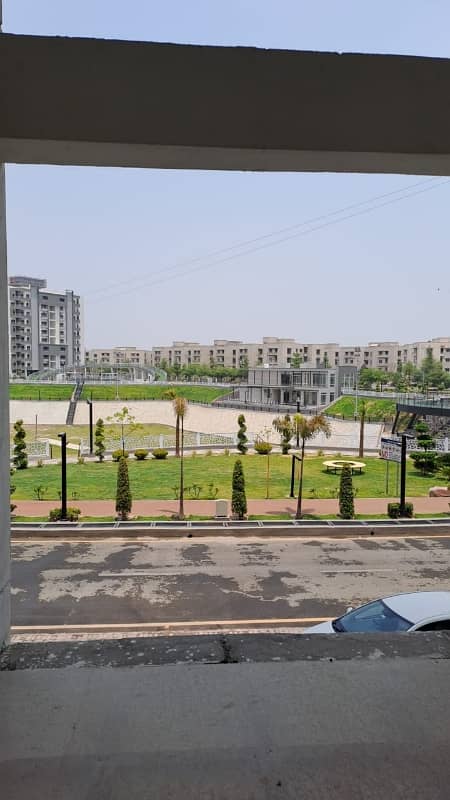 Facing Park 10 marla3 bed apartment for Urgent Sale. 6