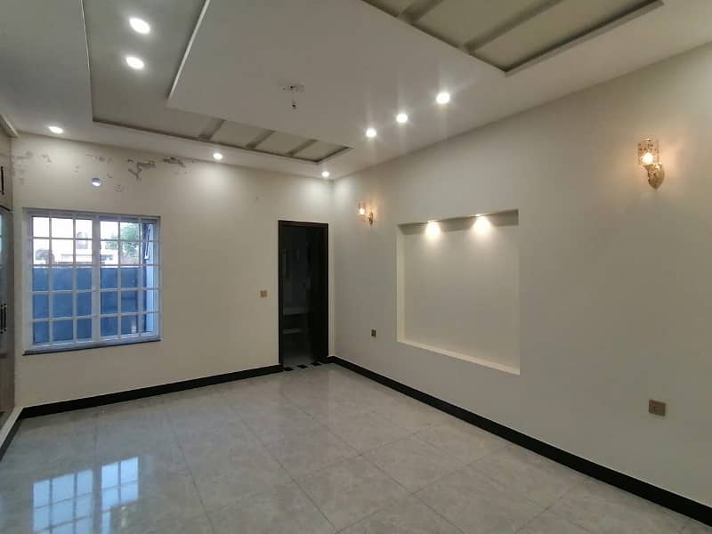 To sale You Can Find Spacious Prime Location House In Central Park - Block A 0