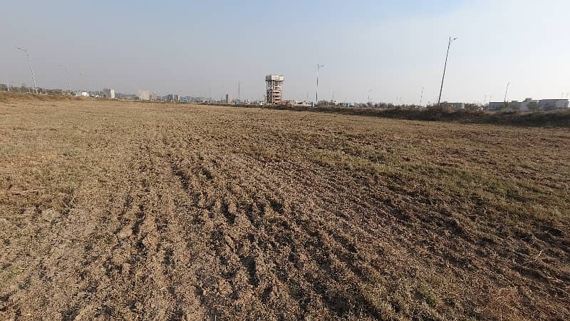 Oversees Enclave Phase 7 One Kanal Possession Plot T2227@320 lacs,, Available For Sale. Gift For Oversees Pakistanis. 10