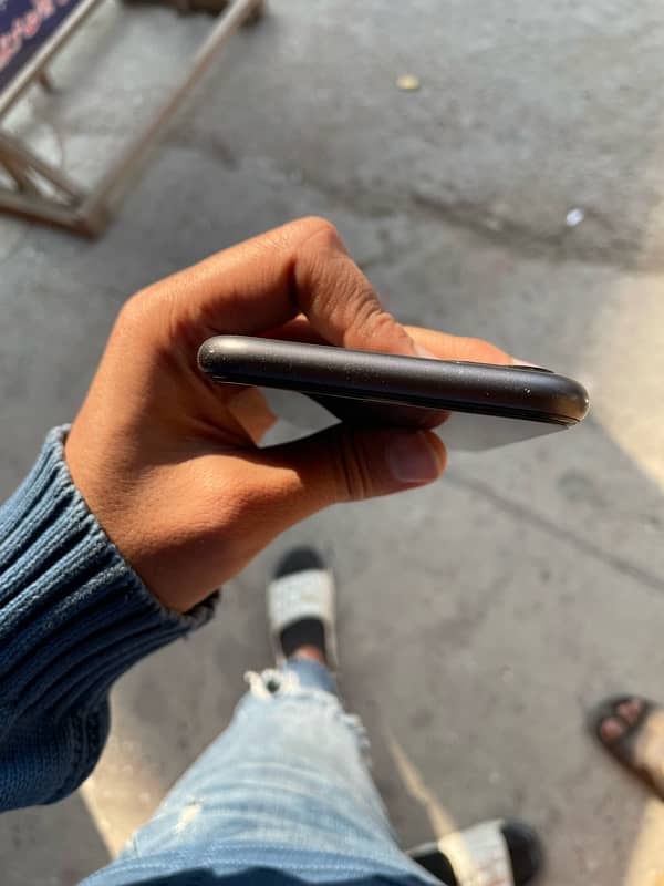 iphone 11 For sale 5