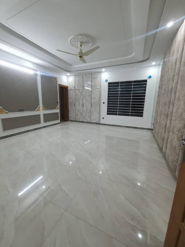 Beautiful Corner House For Sale Almost kanal Media Town 8