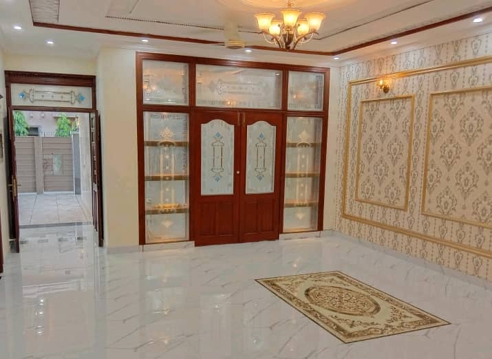 A Well Designed House Is Up For sale In An Ideal Location In Lahore 5