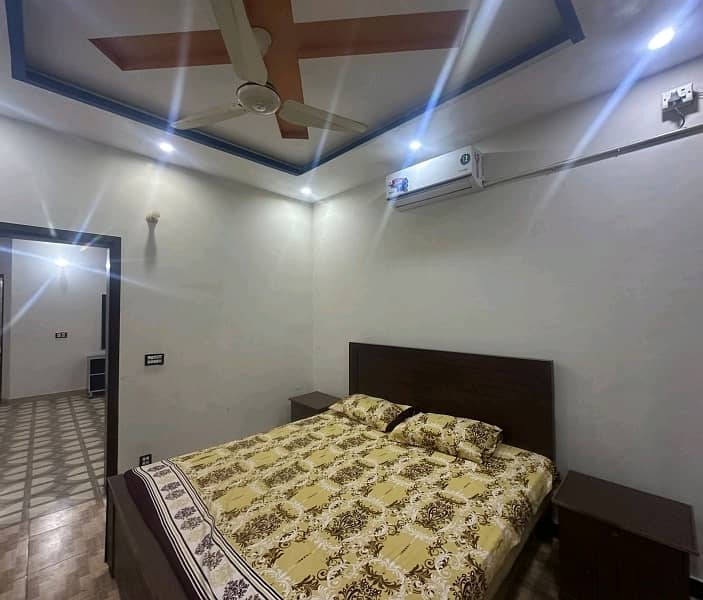 Johar Town 5 Marla House Up For Rent 10