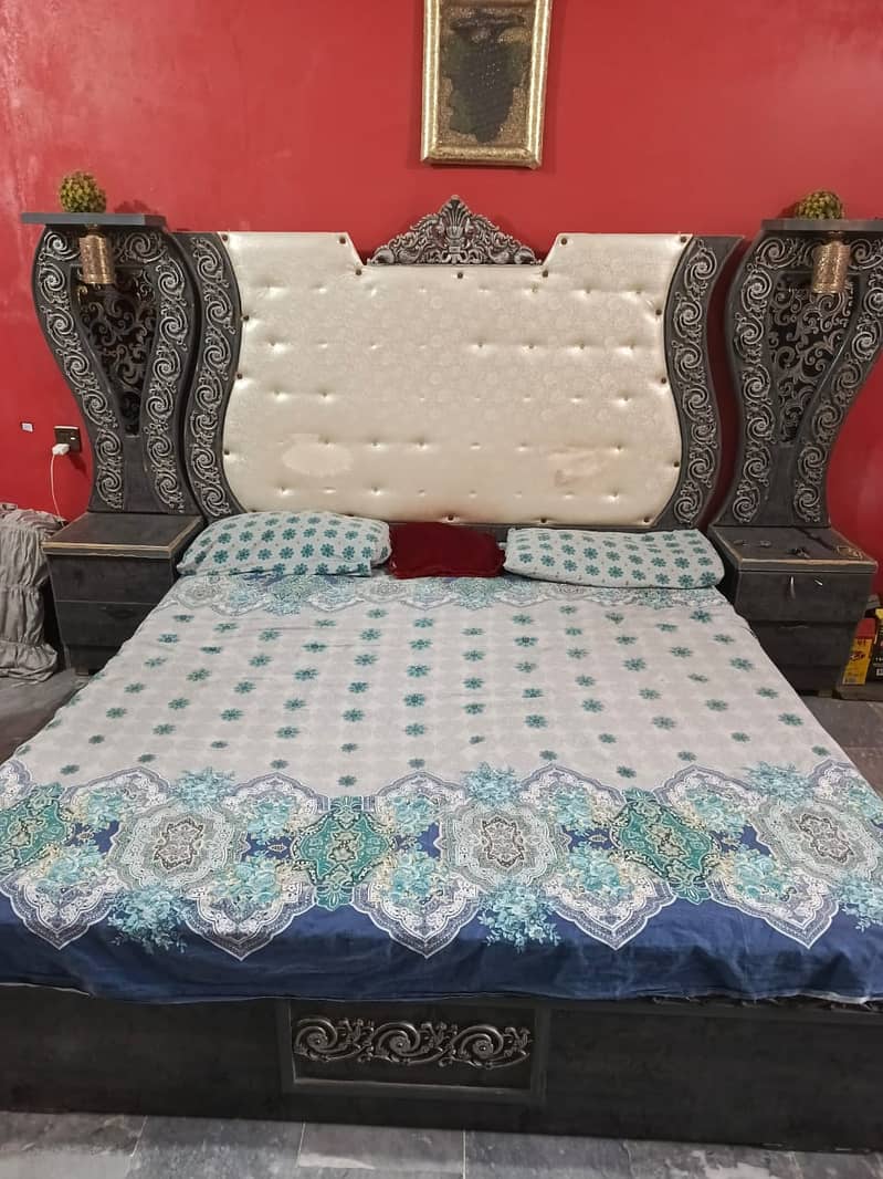 Good Condition furniture set for sale in karachi - Bed set bedroom set 1