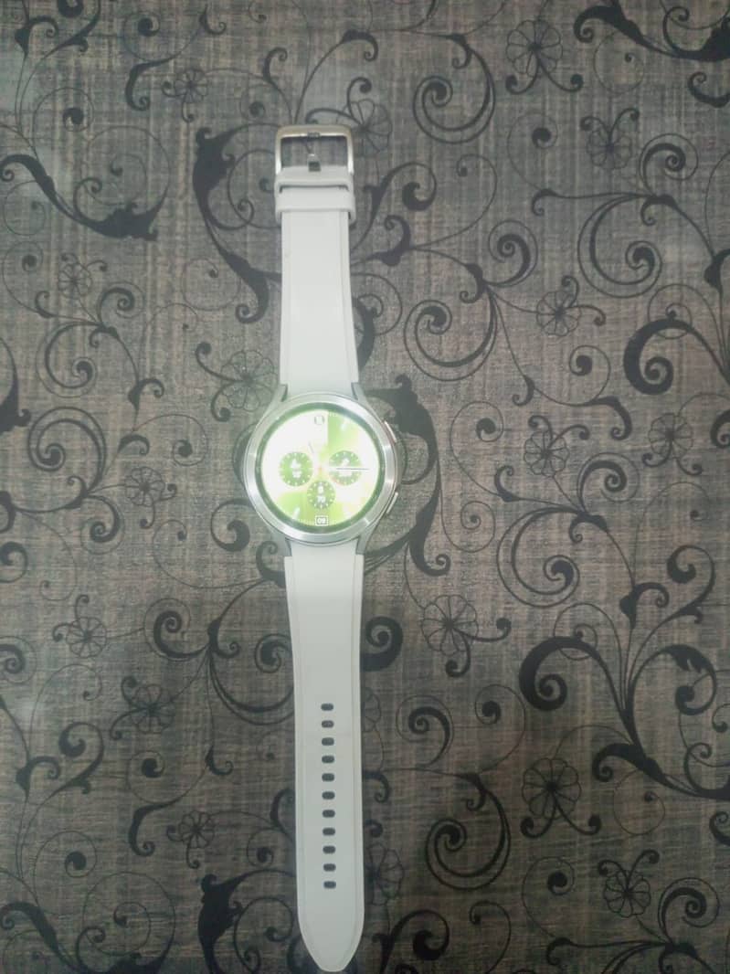 Samsung watch 4 classic 46mm flawless screen 37000 urgent sale 1