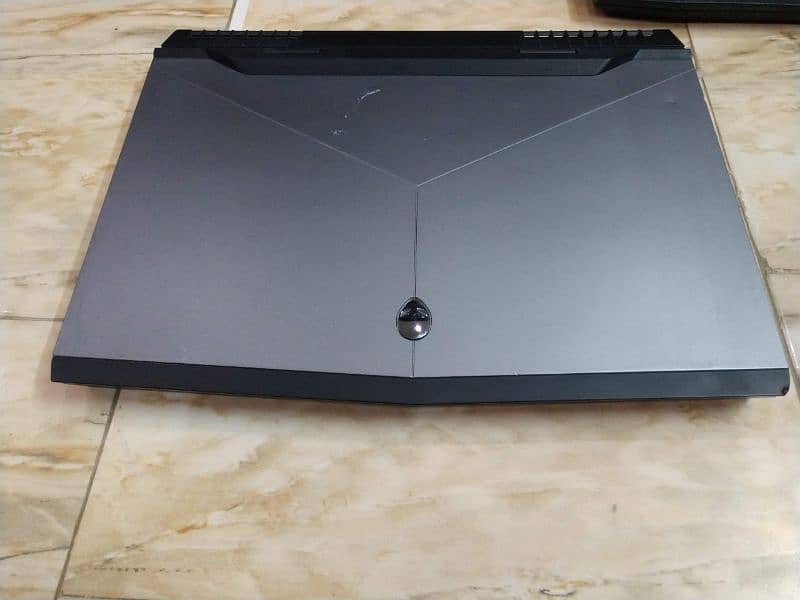 Alienware 17 R4 core i7 7th Gen Graphics 4