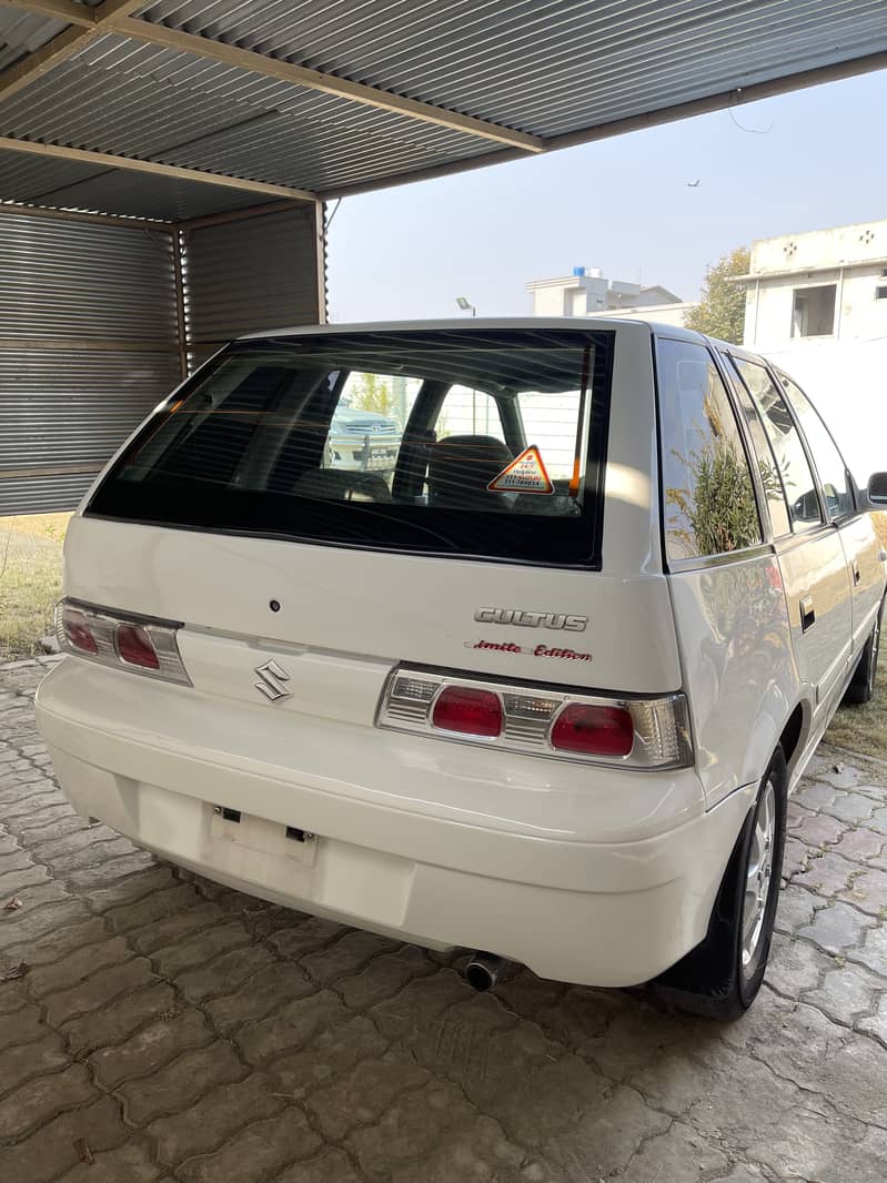 One of the cleanest Suzuki Cultus 2016 up for sale 16