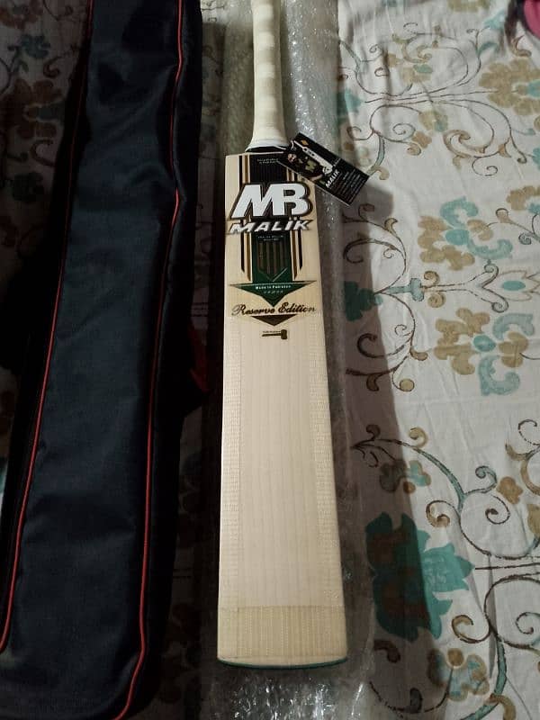 MB MALIK cricket bat 3