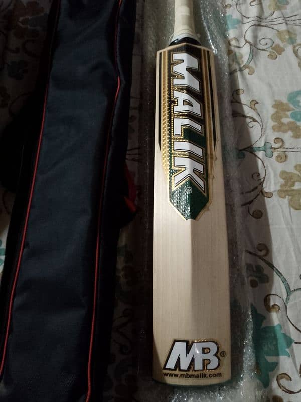 MB MALIK cricket bat 4