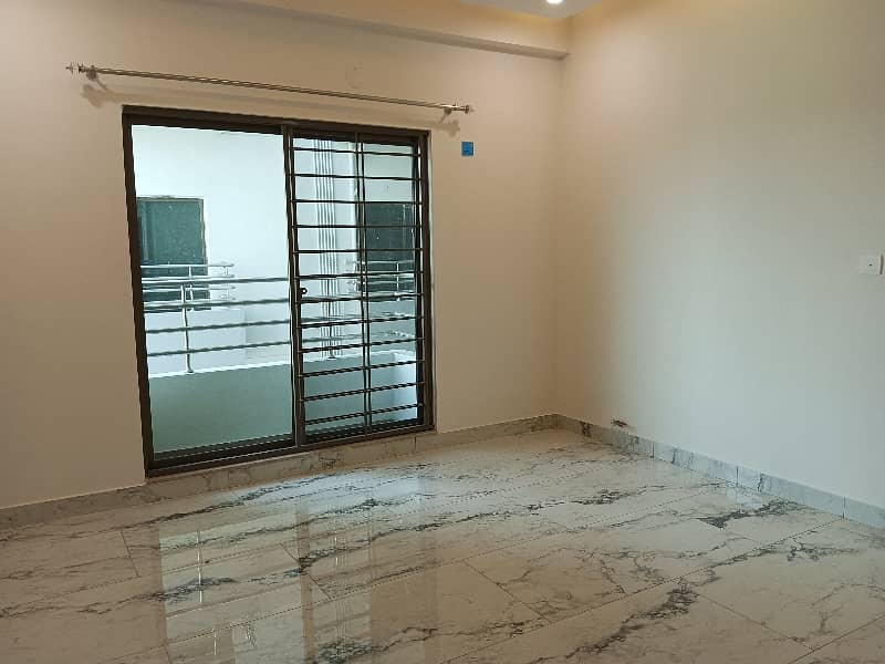 Flat For Rent In Rs. 95000 9