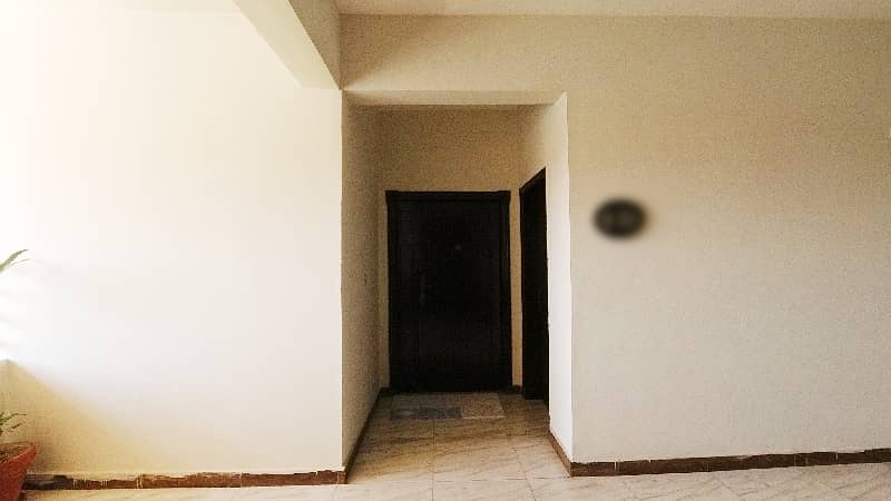 Superb And Open View 10 MARLA 3 BED FLAT ON 6th Floor Is Available For Sale In ASKARI-11 LAHORE 4