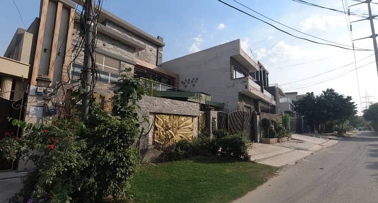 House In Punjab Small Industries Colony, For A Reasonable Price Of Rs. 21300000/- 3