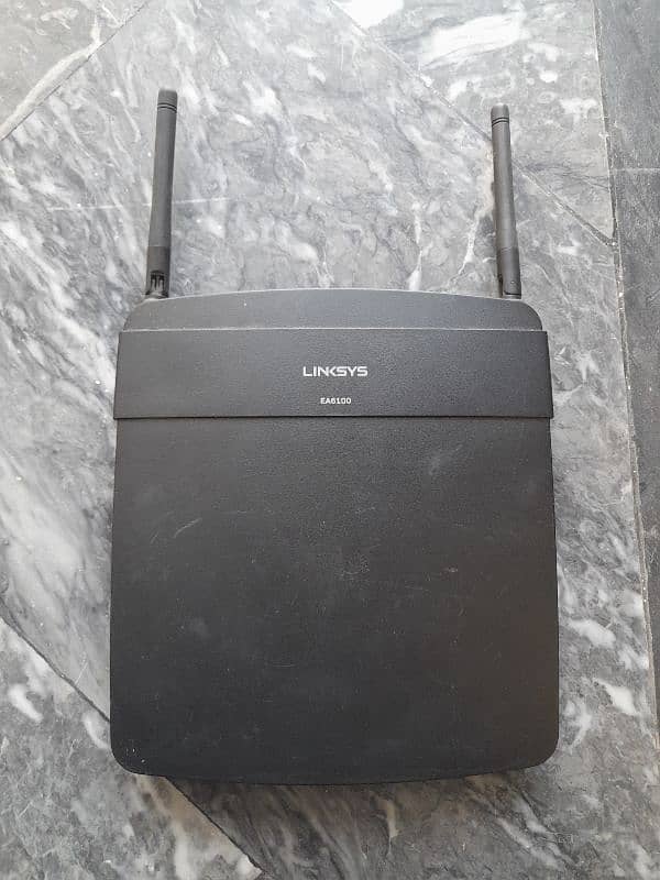 Linksys EA 6100 Dual Band 0