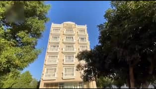 2Bed Royal Luxury Furnished Flat For Sale In Sector E, Bahria Town Lahore