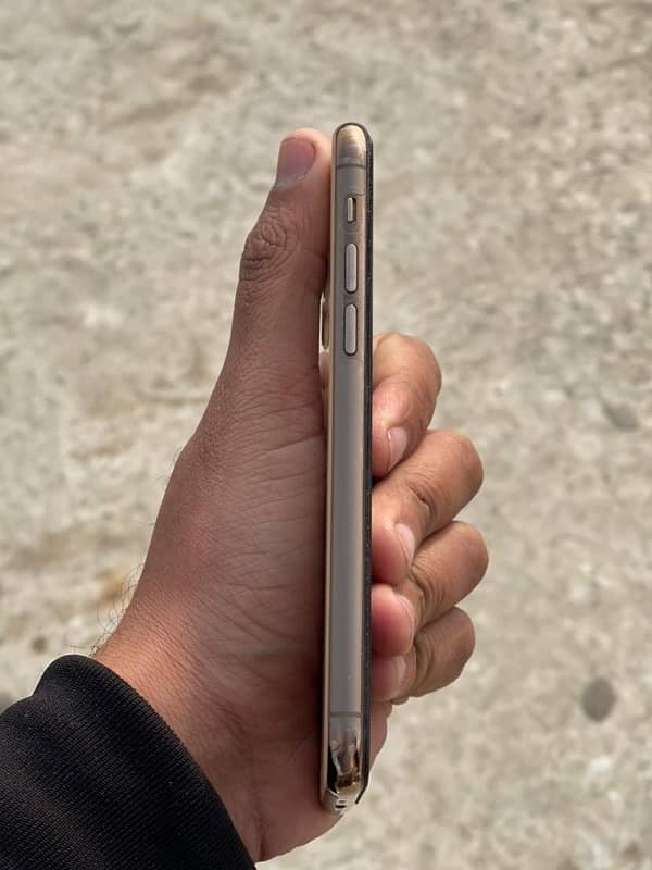 IPHONE 11 pro PTA 1