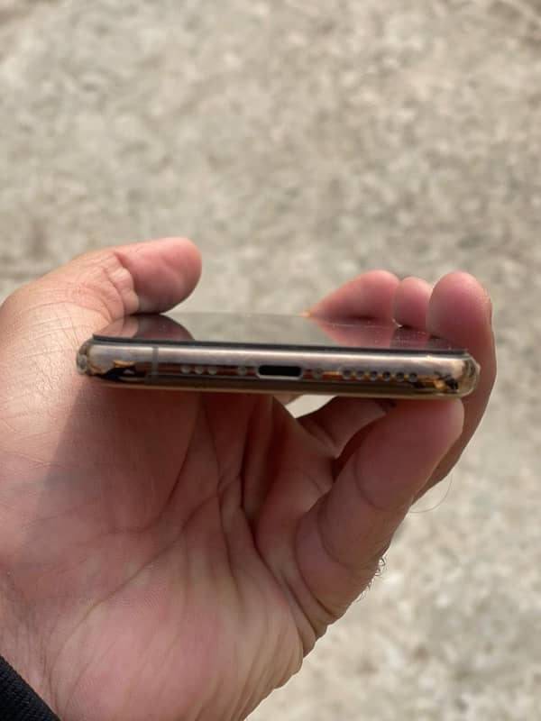 IPHONE 11 pro PTA 2