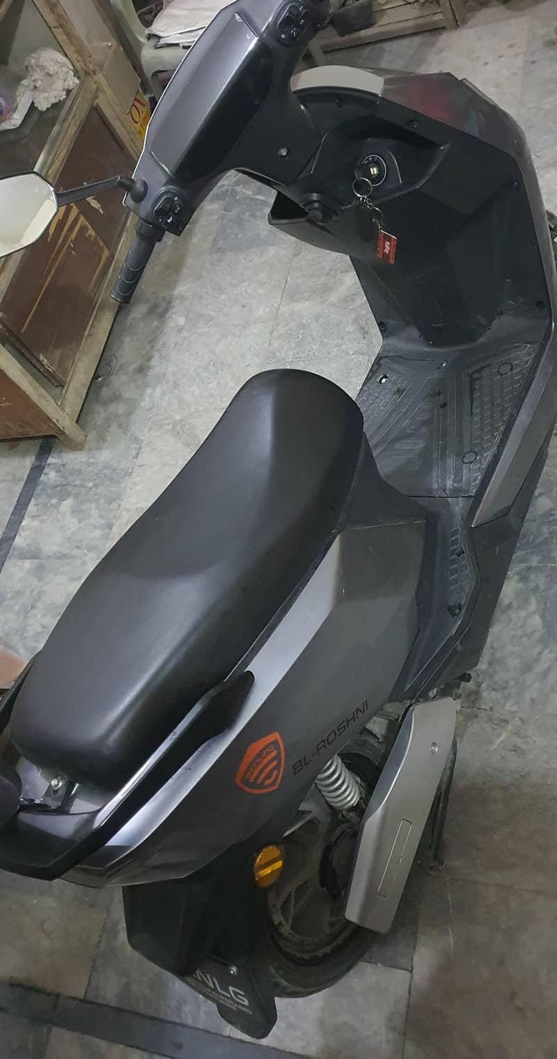 Electric Scooty 10/10 Condition 0