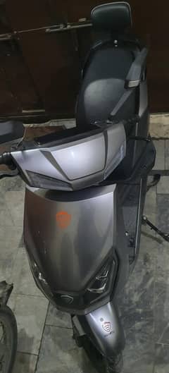 Electric Scooty 10/10 Condition