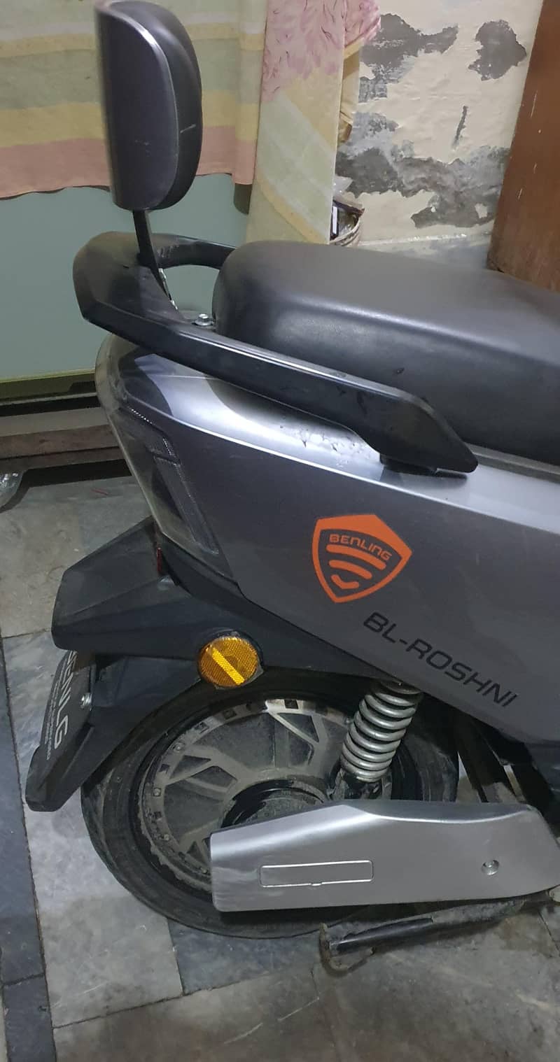 Electric Scooty 10/10 Condition 4