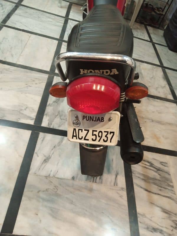 Honda 125 "2021"model 3