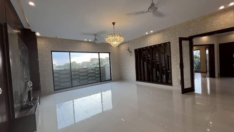 Kanal 6 Bed Superb Double Storey House In Wapda Town 0