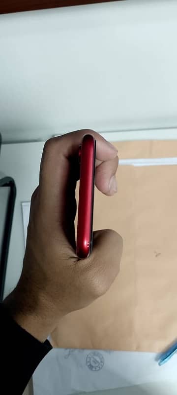 apple iphone XR 8