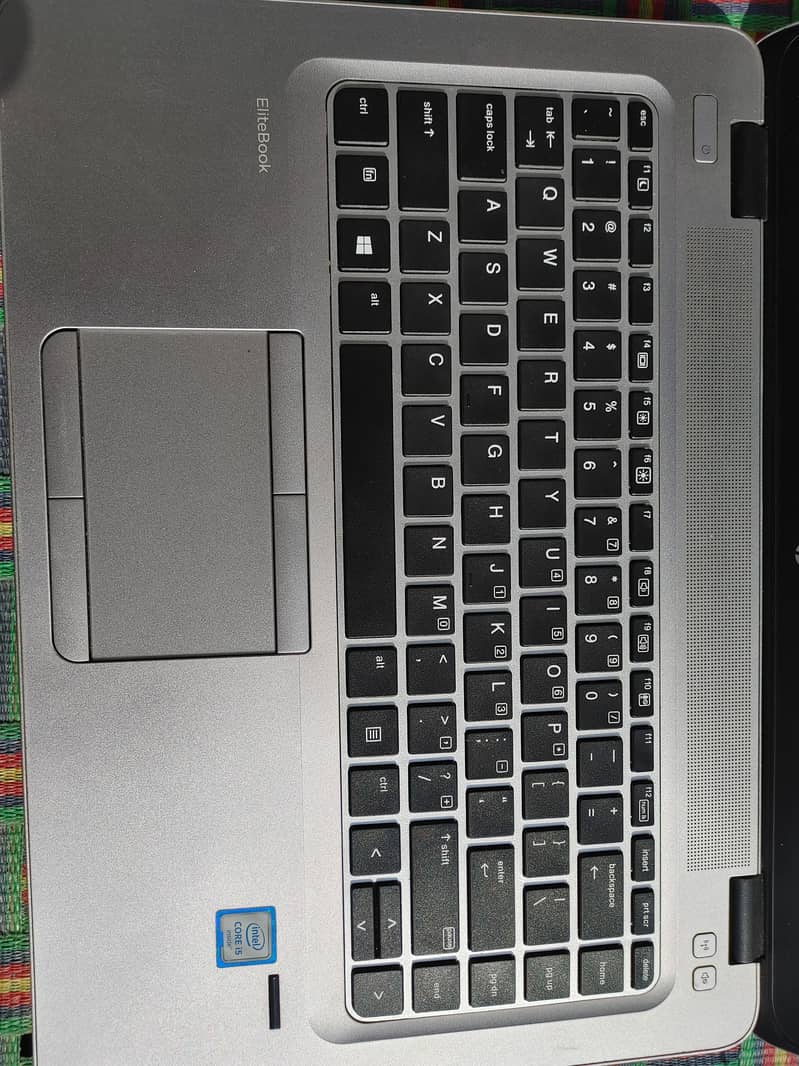 HP LAPTOP 8 GB RAM 256SSD 2