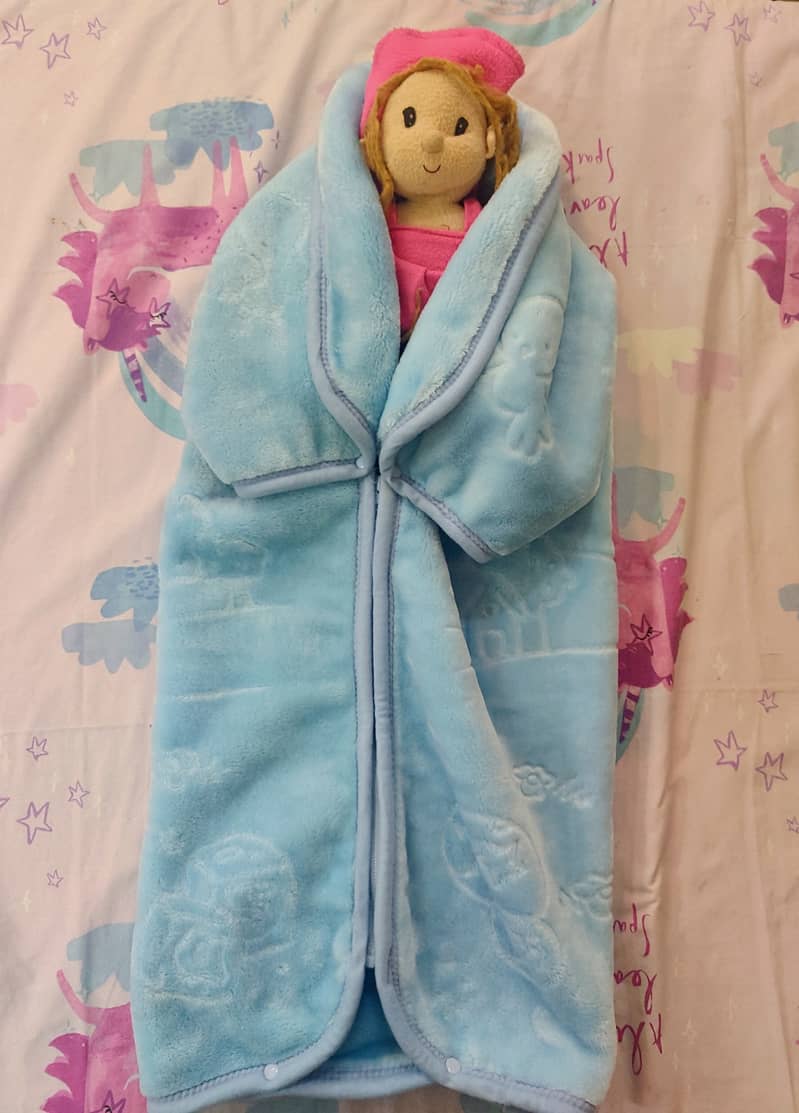 Baby blanket from Dubai, Rs. 2200 only 5