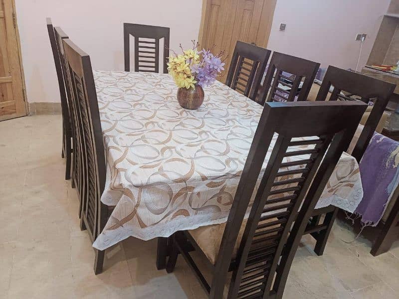 Dinning Table with 8 chairs 0