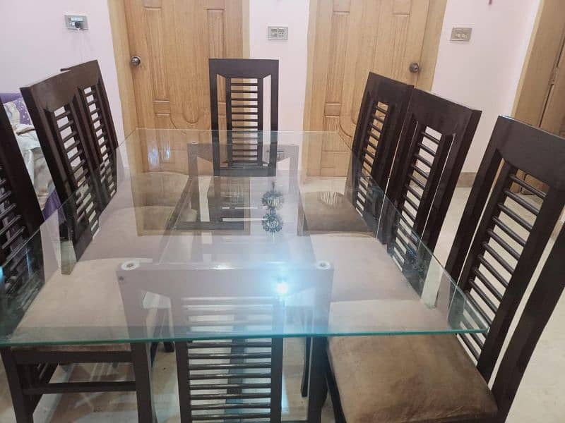 Dinning Table with 8 chairs 8