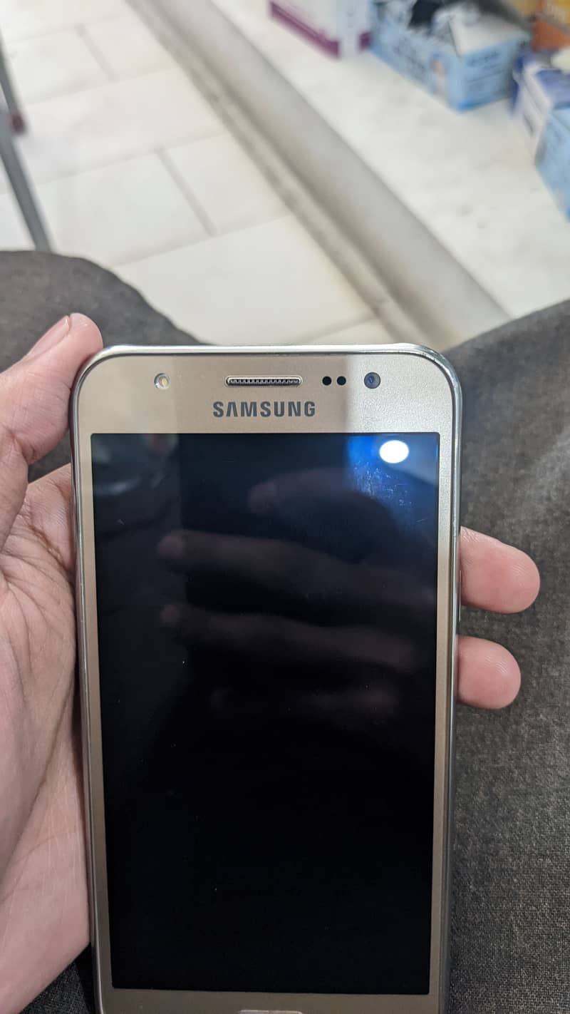 Samsung Mobile J5 2