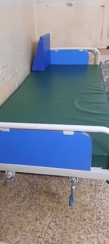 patients bed 0