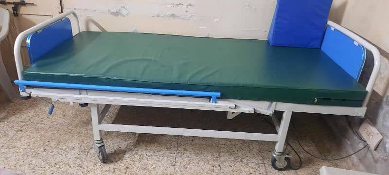 patients bed 1