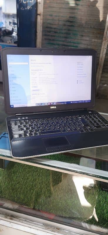 Dell laptop i5 3 gn 8gb ram 2