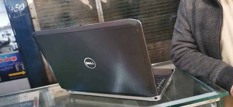 Dell laptop i5 3 gn 8gb ram 3