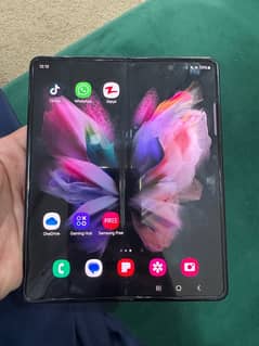 Samsung Z fold 3