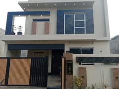 Brand New 10 Marla Modern House For Sale